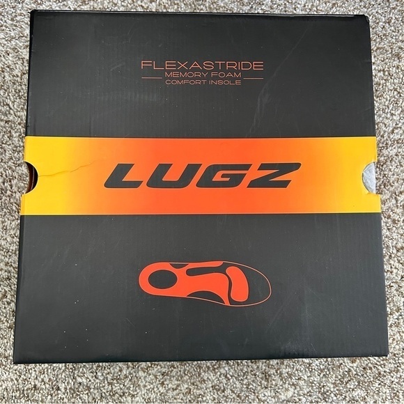 NWT Lugz Flexastride Memory Foam Comfort Insole Faux Fur Fashion Boot Size 10 - Picture 2 of 8